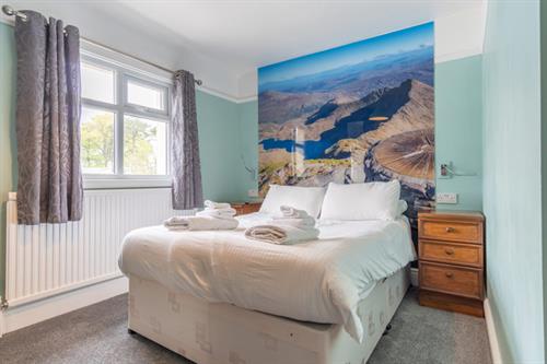 Bedroom at Padarn hotel